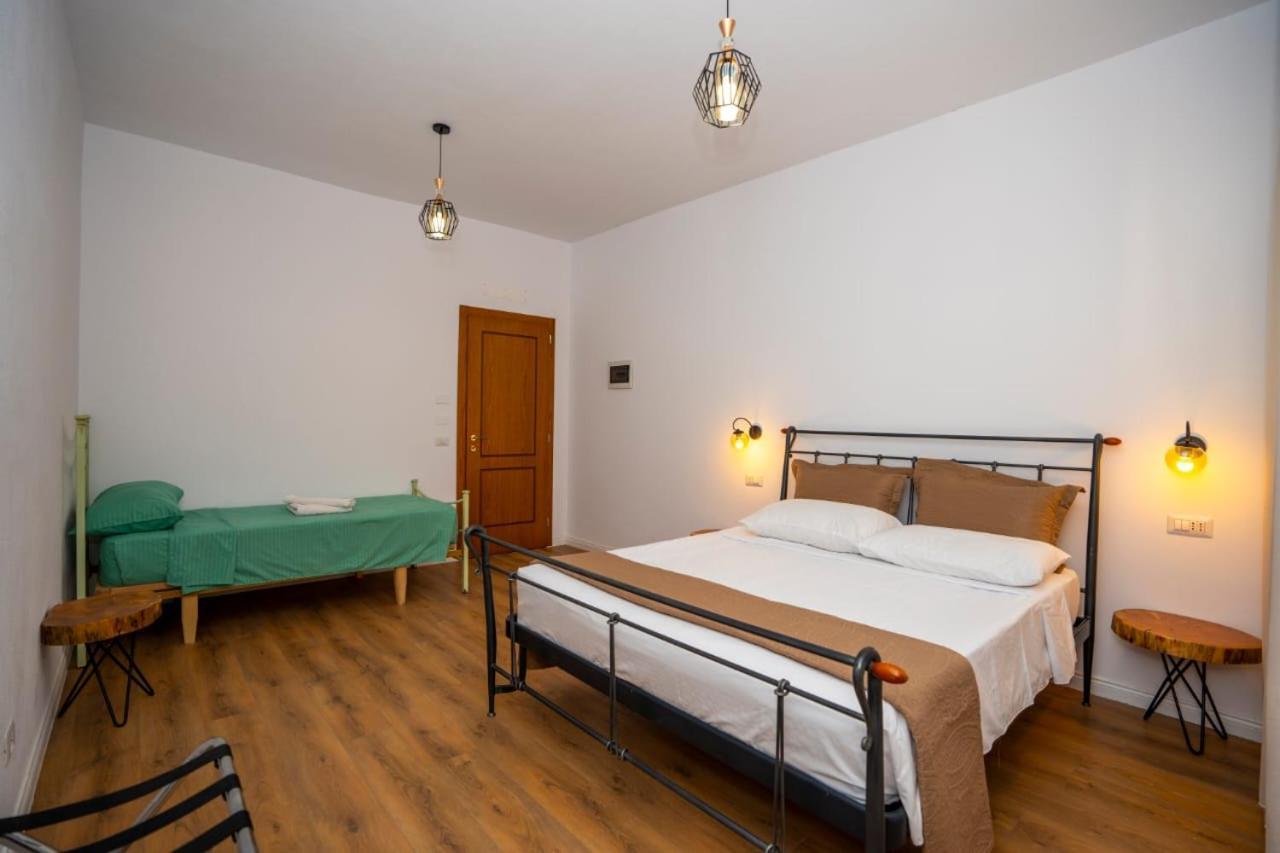 Guesthouse Veni I Gjyshit Nderlysaj Exteriér fotografie